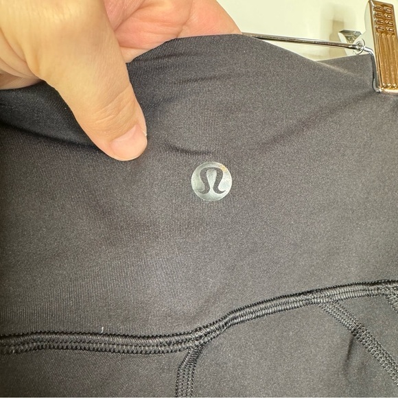 Lululemon Wunder Under High-Rise Tight 25" *Lace
Black Size 2 - Picture 5 of 7